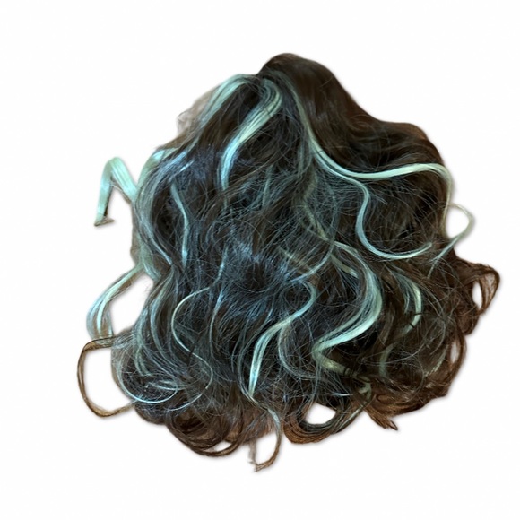 New Clip In Ponytail Brown and blonde. Sent wrong color never worn. - Picture 3 of 9